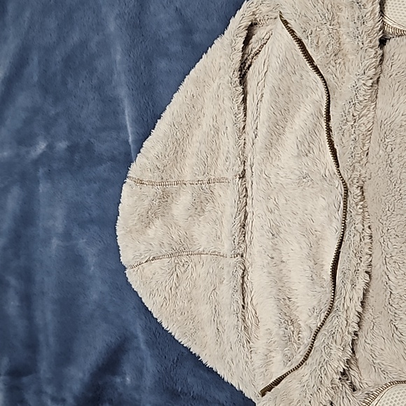 Kühl Flight Vest Sherpa Hooded Stone Size XL EUC - Picture 5 of 5